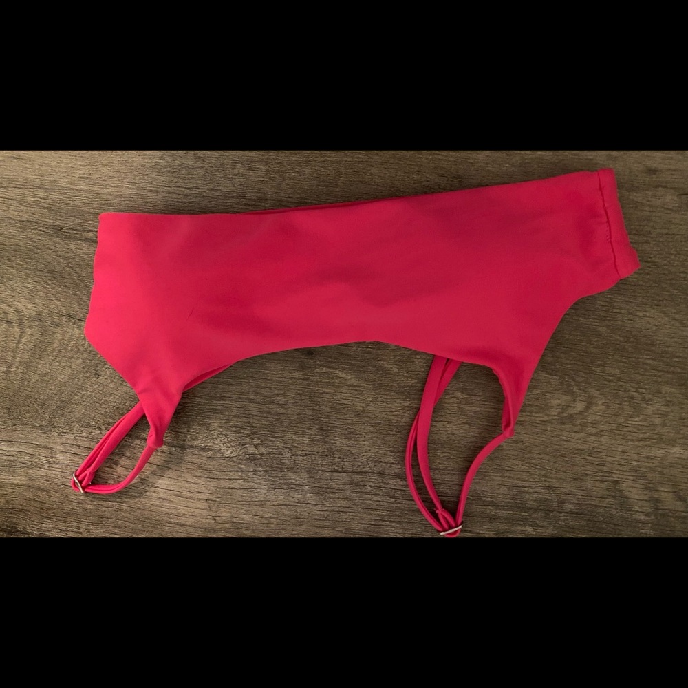 Grey bandit x ana swim suit top, size xs, worn once, too small for me